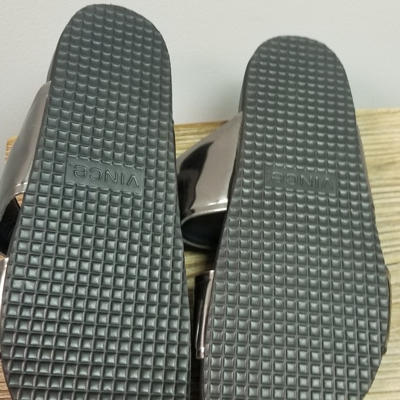 Vince Orion Silver Pewter Metallic Leather 5.5 - Picture 3 of 4